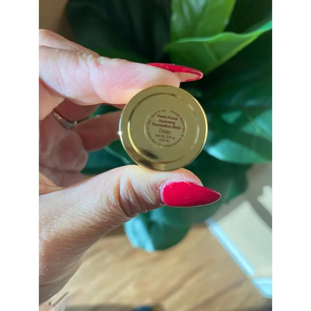 NEW Wander Beauty Flash Focus Hydrating Foundation Stick in Deep